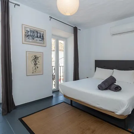 Dom wakacyjny Enjoy At Our Fully Equipped 2br Town House, Beach- 1min Estepona