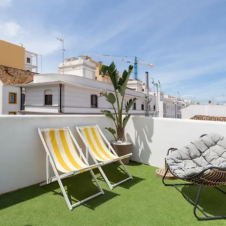 Enjoy At Our Fully Equipped 2br Town House, Beach- 1min Dom wakacyjny *